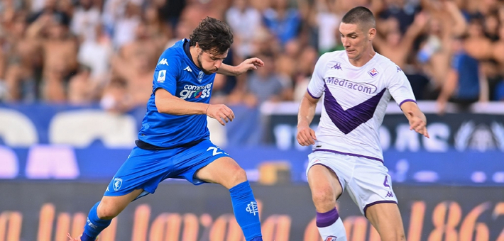 向强者倾斜 向强者倾斜